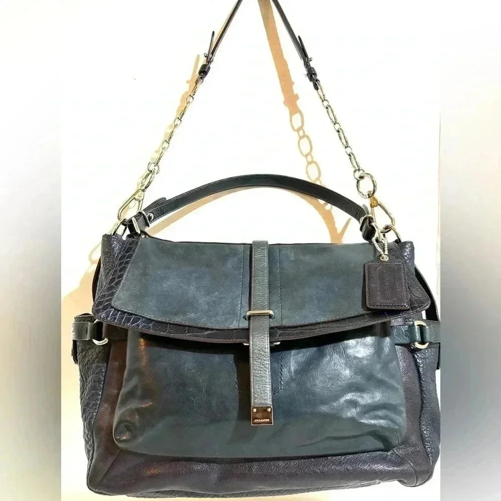 Coach pinnacle Eva lake navy blue leather leather shoulder handbag